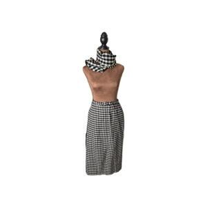 Vintage Houndstooth Wool Skirt With Matching Scarf. Montgomery Wards Brentshire.